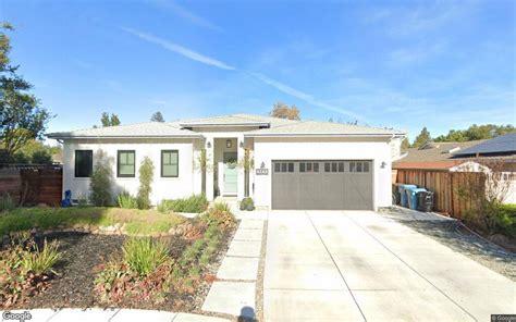 Single-family house in Palo Alto sells for $4.4 million